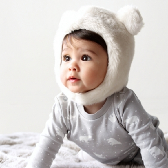 BNWT Restoration Hardware Baby Fur Hood & Booties - Picture 1 of 7